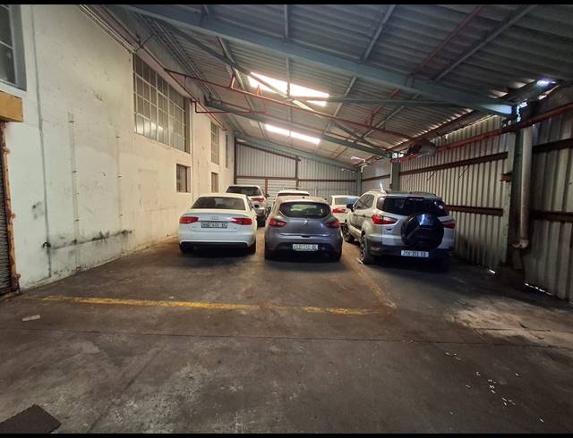 433M² WAREHOUSE TO LET IN ARCADIA